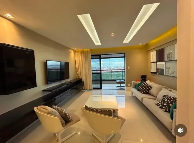 VENDO EDIFICIO NAZEU QUADROS