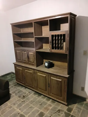Vende se cômoda de madeira
