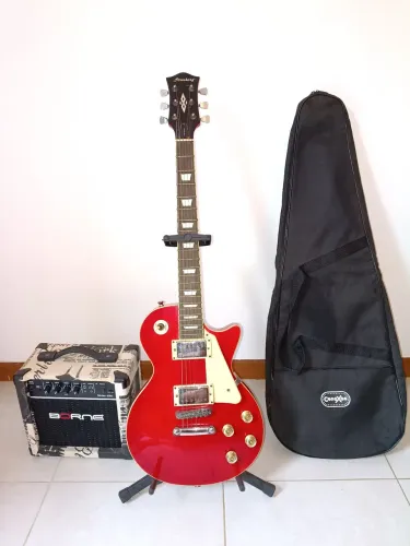 Vendo Guitarra Strinberg "les paul" seminova