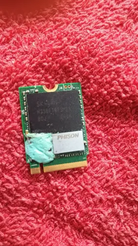 SSD COM DEFEITO PARA RETIRADA DE PEÇAS 512GB ORIGINAL XBOX SERIES S