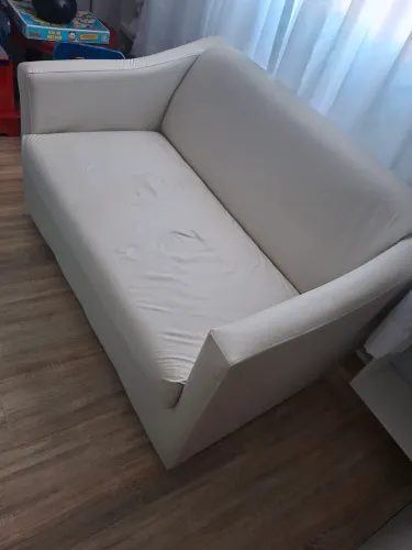 Sofasinho  em carinho seme novo 