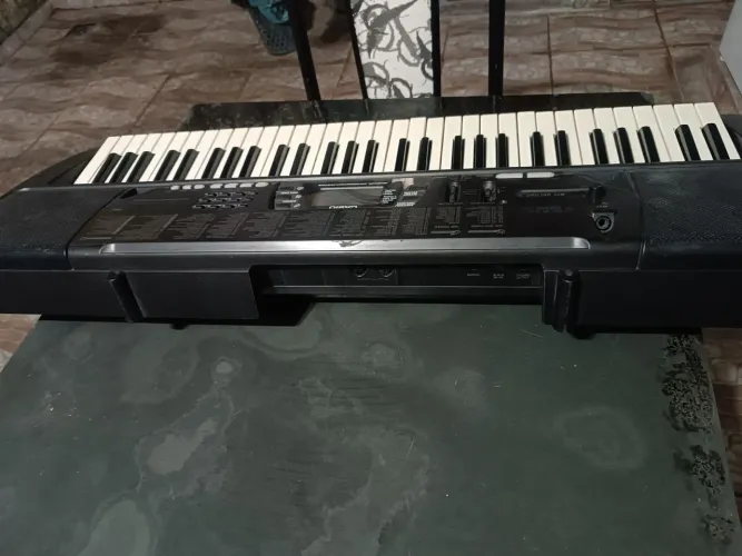 Teclado pra conserto ou retirada de peças