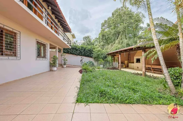 Imóvel para venda tem 260 metros quadrados com 3 quartos em Boa Vista - Curitiba - PR