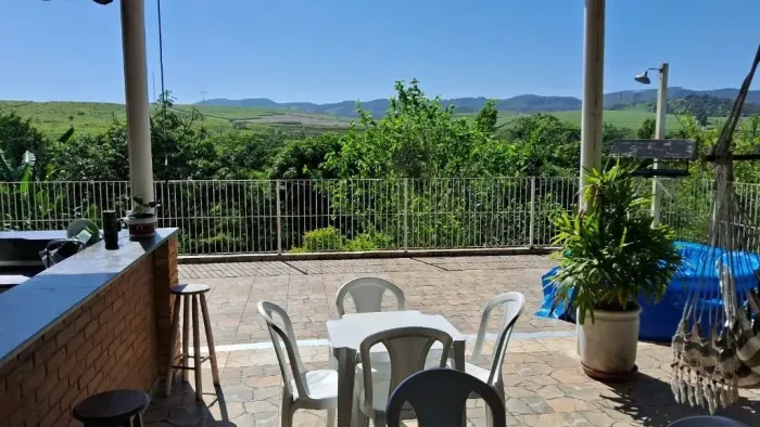 Chácara à Venda  Seu Refúgio em Meio à Natureza-  Bom Retiro - São José dos Campos - SP