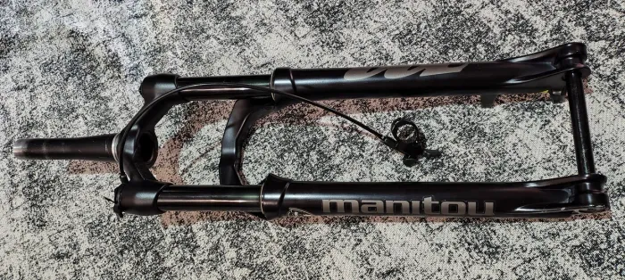 Suspensão Manitou Markhor Tapered boost 110mm