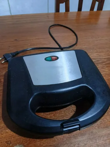 Sanduicheira Mondial Funcionando