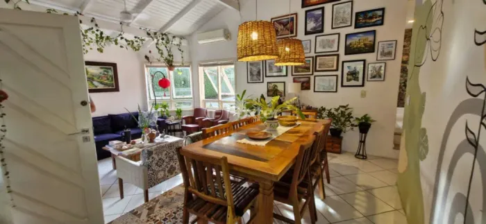 Casa à venda Estrada Haroldo Soares Glavan, Cacupé - Florianópolis