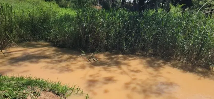 Oportunidade! Chácara de 1.500m² com Vista para Cachoeira em Tijuco Preto, FINANCIAMOS