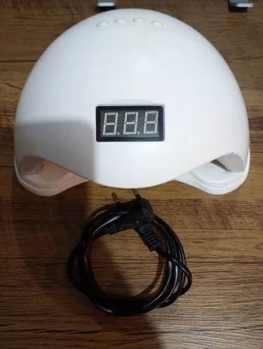 Cabine de led UV para unha