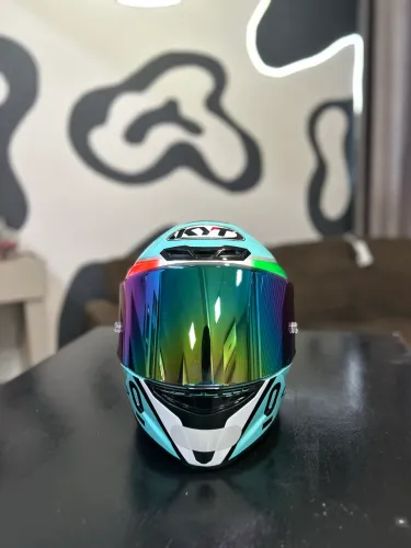 CAPACETE KYT