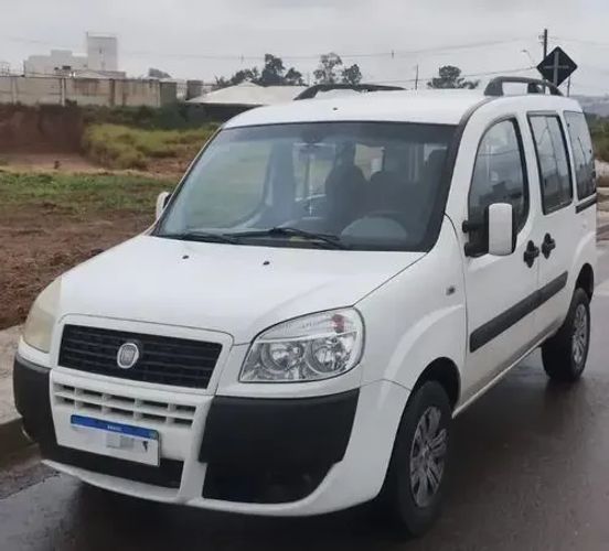Imagem de Fiat Doblo Essence 1.8 Flex 16V 5P 2016