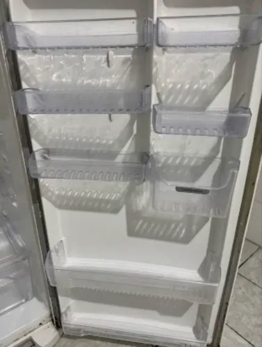 Geladeira semi nova