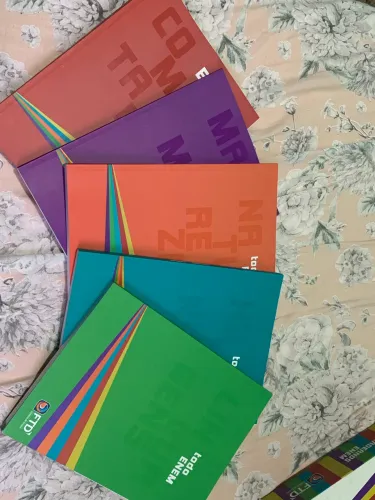 Vendo KIT ENEM R$180,00