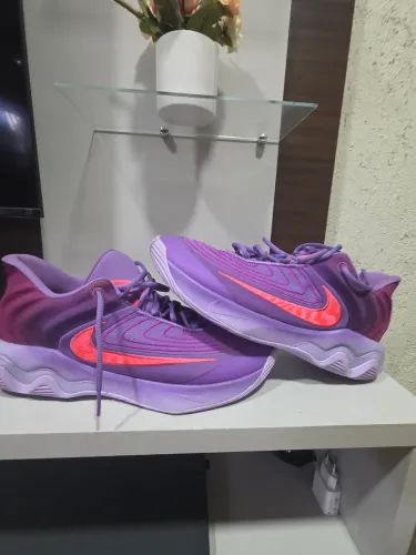 Tenis nike original comprado em Portugal número 42