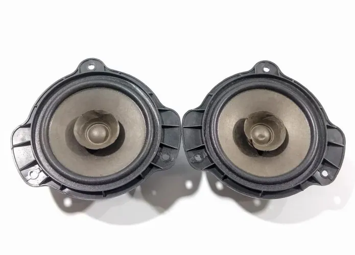 Par de alto falante Original Kwid. 