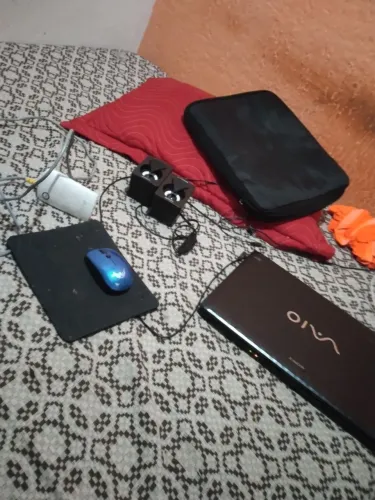 Notebook Sony vaio vende se ou troca por celular 