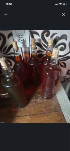 Vende se mel de abelho 1 litro e de 500 ml