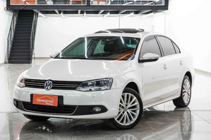 Volkswagen Jetta Highline 2.0 TSI 16V 4P Tiptronic 2012