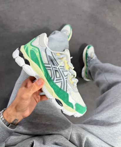 Tênis Asics Gel disponível do 34 ao 43