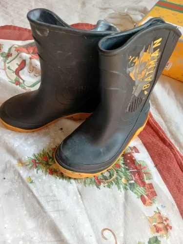 Bota grendene 23