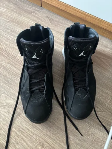 Tênis Jordan True