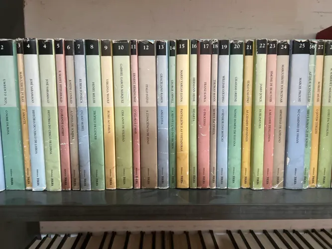 Coleção Biblioteca Folha