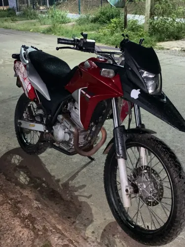 Vendo Honda xre ou troco por outra abaixo do valor