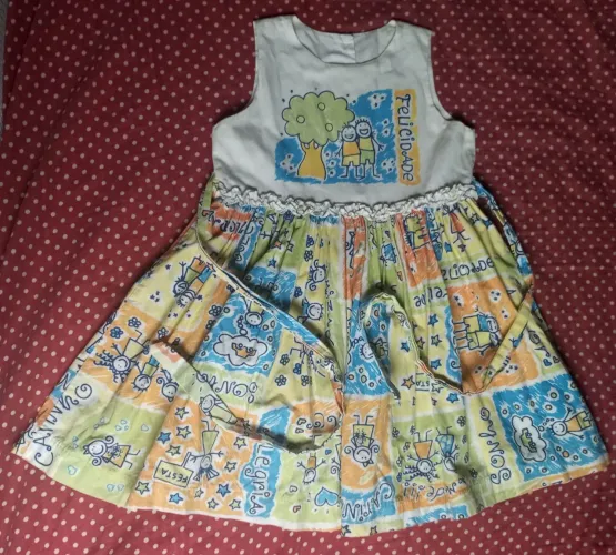 Vestido tema Felicidade
