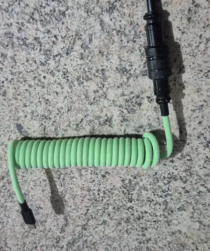 Cabo Coiled Customizado para Teclado Mecânico (USB-C) - Verde Claro
