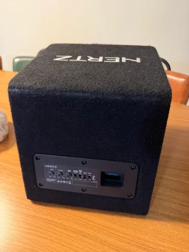 Caixa Subwoofer Ativo Hertz Dba 201 8 Polegadas Italiano