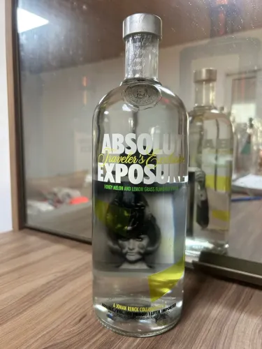 VENDO COLEÇÃO DE ABSOLUT