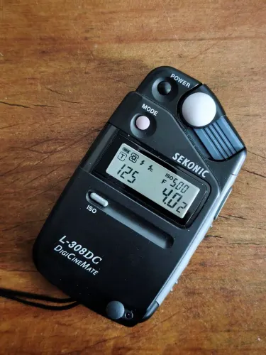 Fotômetro Sekonic L - 308 DC