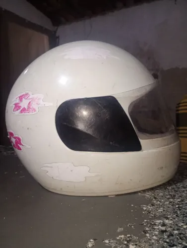 Capacete