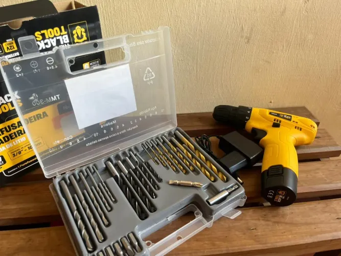 Furadeira Parafusadeira A Bateria 12V (NOVA!)
