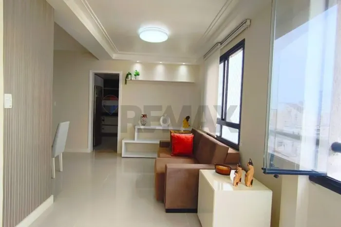 Apartamento com 67m2, Reformado , 2/4, suíte no Jordim Apipema para Venda