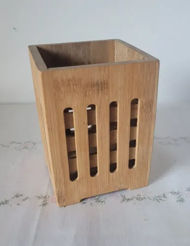 Suporte escorredor porta-talheres em bambu