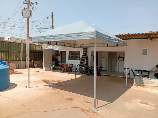 Tenda 4x4 piramidal