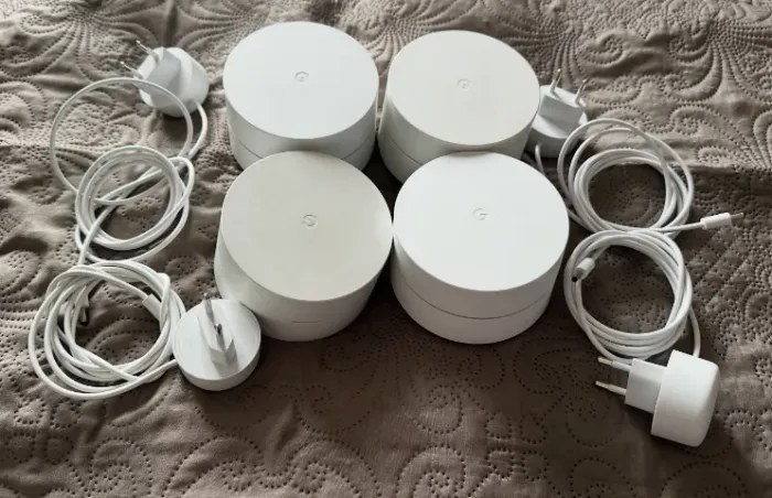 4 Google Mesh / Roteador Wifi (Usado)