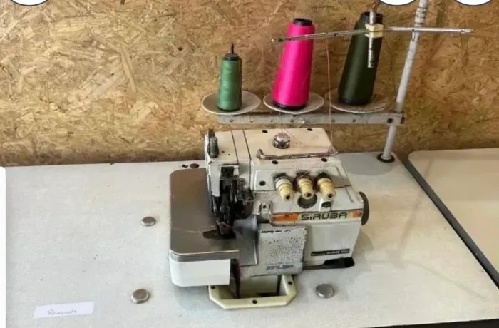 Máquina de costura Overloque 