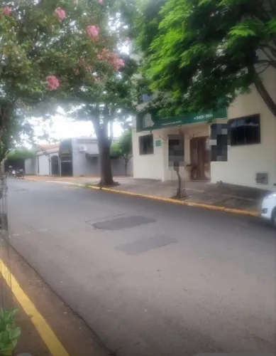 ALUGO  PRÉDIO COMERCIAL 