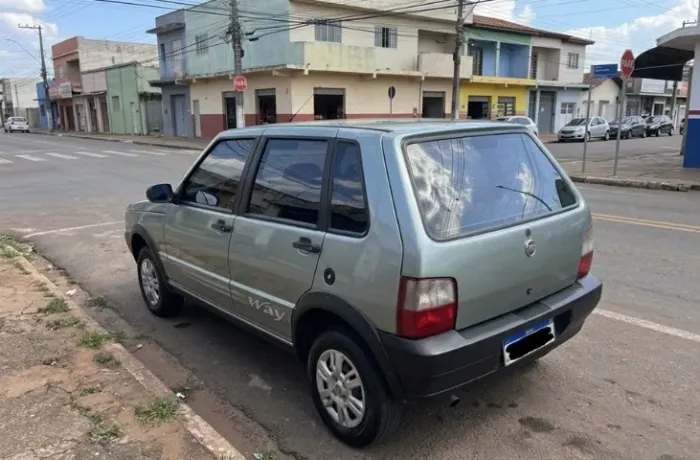 Fiat Uno Mille WAY Economy 1.0 F.flex 4P 2011