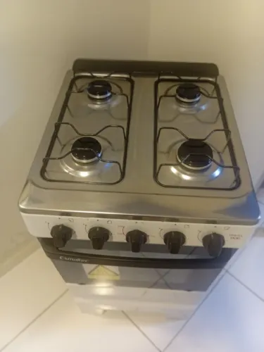 Vendo um fogão de 4boca novo usado somente 2 mês motivo da venda ganhei um cooktop 