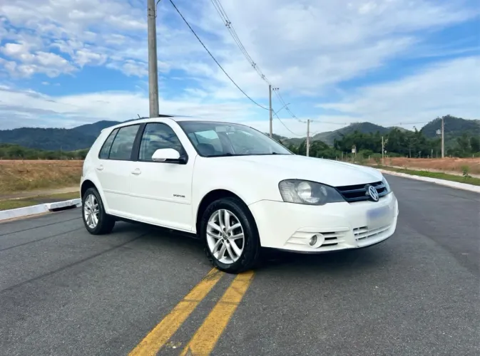 Volkswagen Golf Sportline 1.6 MI Total Flex 8V 4P 2011