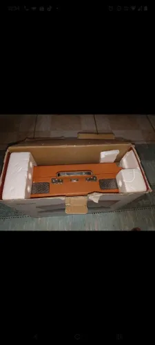 Vitrola raveo funcionando perfeitamente 