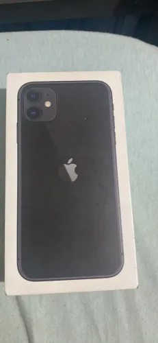 Vendo iPhone 11 128 com caixa bateria 100% todo original sem marcas de uso 