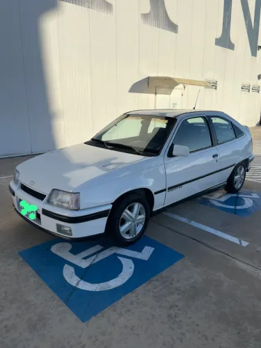 Chevrolet Kadett GSI / GS 2.0 1990