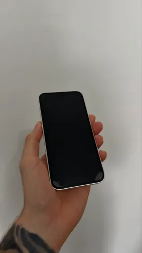 iPhone 13 128GB - Cor Branco