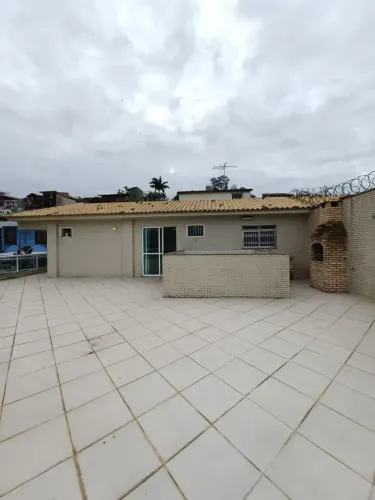 Cobertura linear para venda possui 199 m² c/ 3 quartos 1 suíte e vaga- Praça Calcutá Ilha