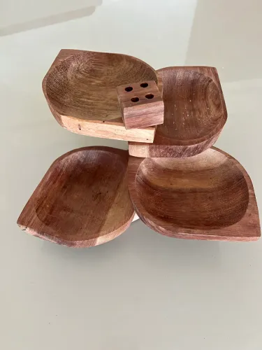Petisqueira em Material de Bambú