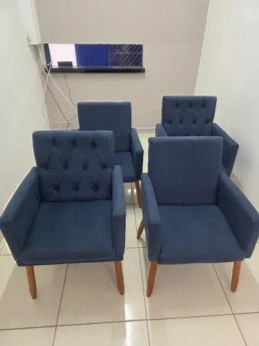 4 Poltronas